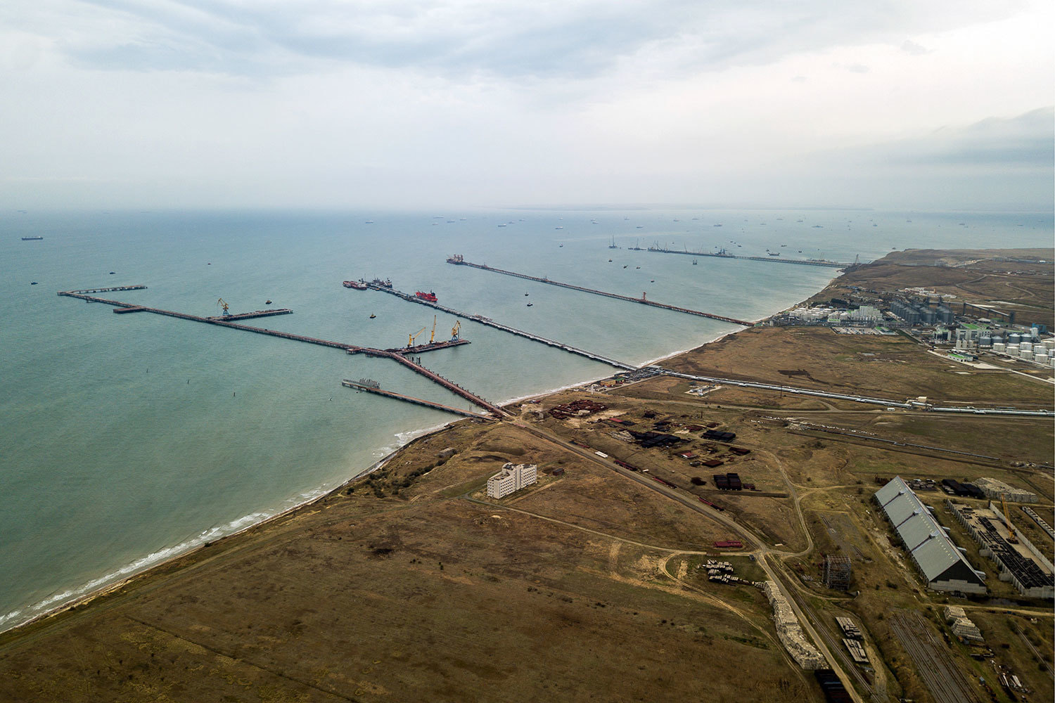 Власти назвали новый состав инвесторов порта Тамань стоимостью 171 млрд рублей